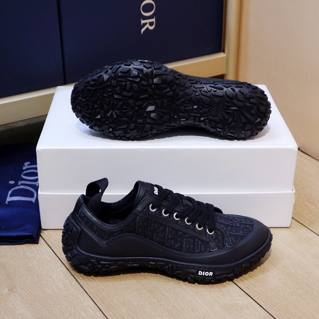 Dior Shoes man 011